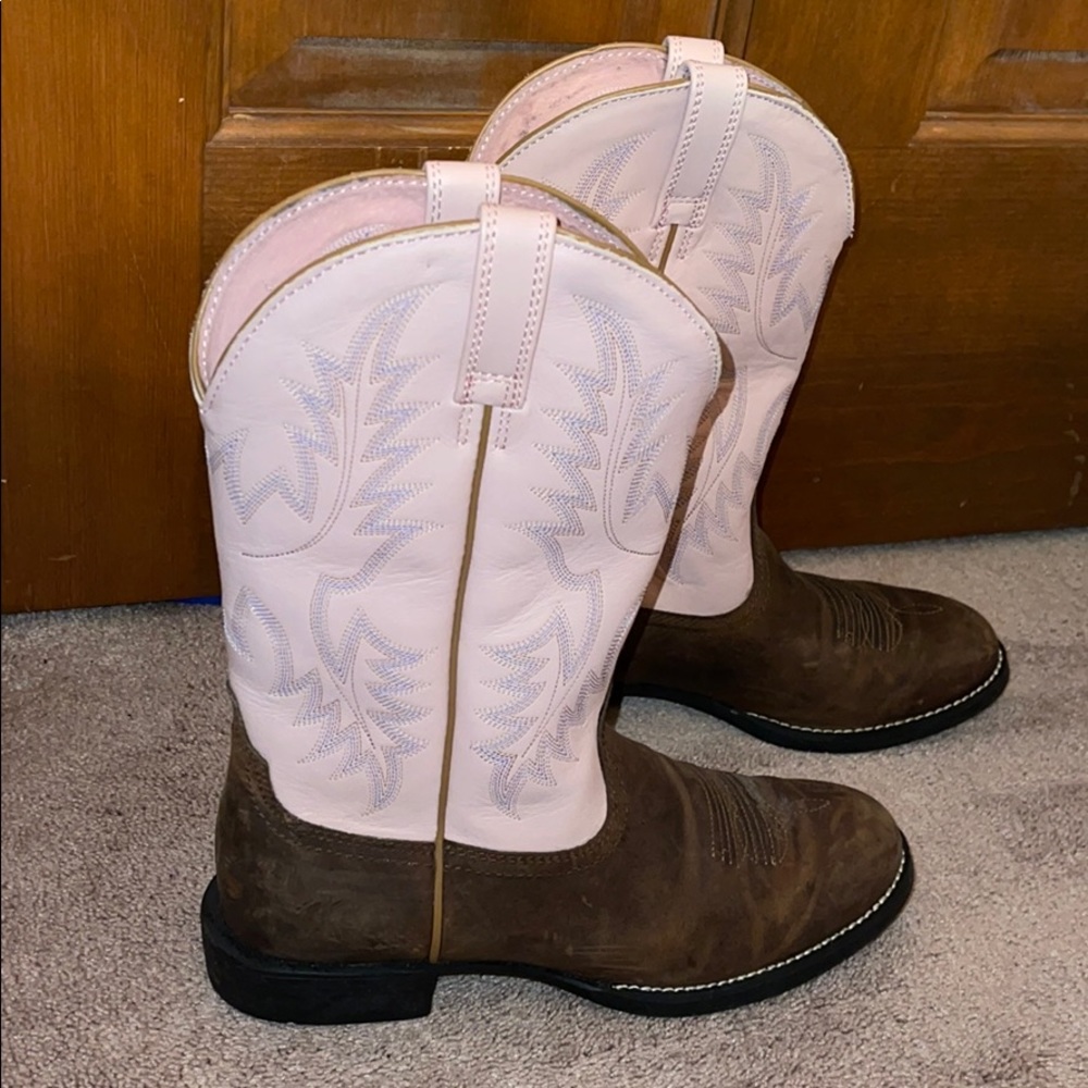 Ariat boots - never worn